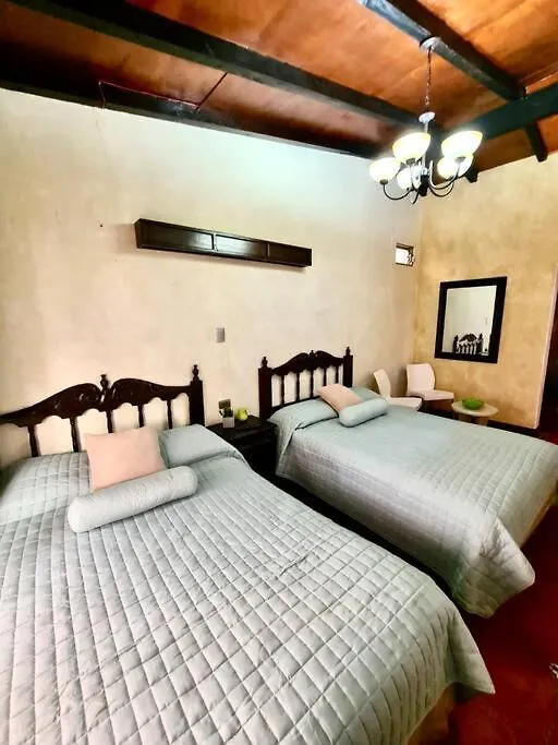 Apartamento Las Rosas, Comodo Y Centrico アンティグア・グアテマラ